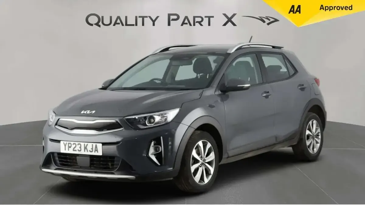 Used Kia Stonic 99 HP (72 kW) 2023 Grey SUV