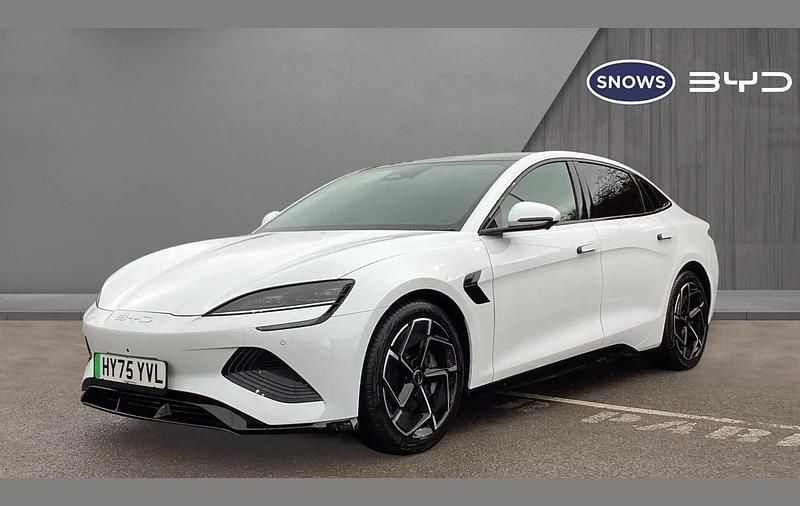 Used BYD Seal Design 230 kW (313 HP) 2025 White Sedan