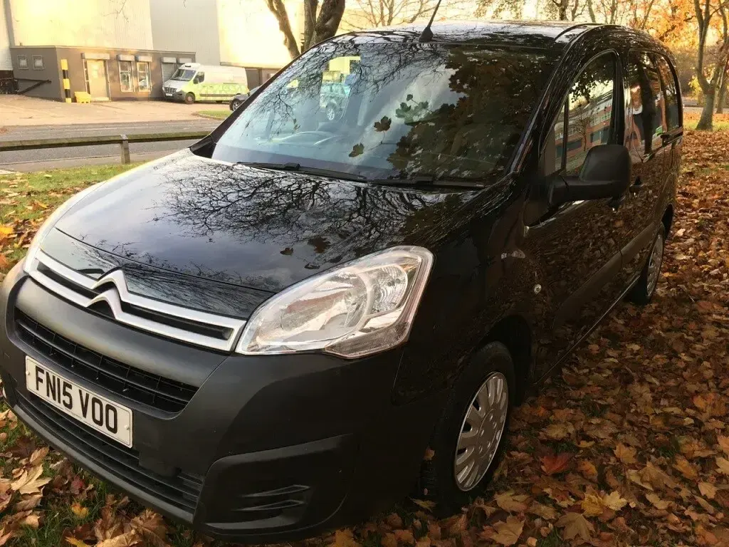 Used Citroën Berlingo 75 HP (55 kW) 2015 Black MPV