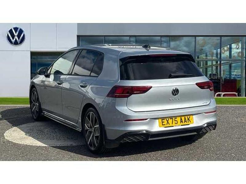Used VW Golf VIII 150 HP (110 kW) 2025