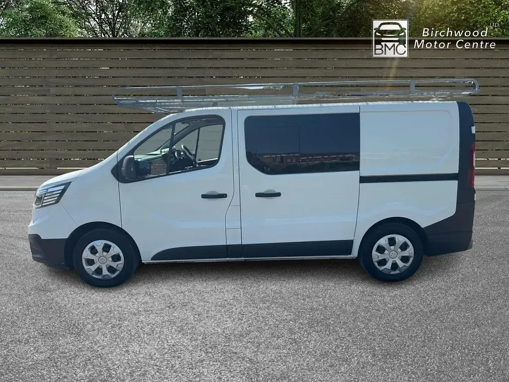 Used Renault Trafic 2024 White MPV