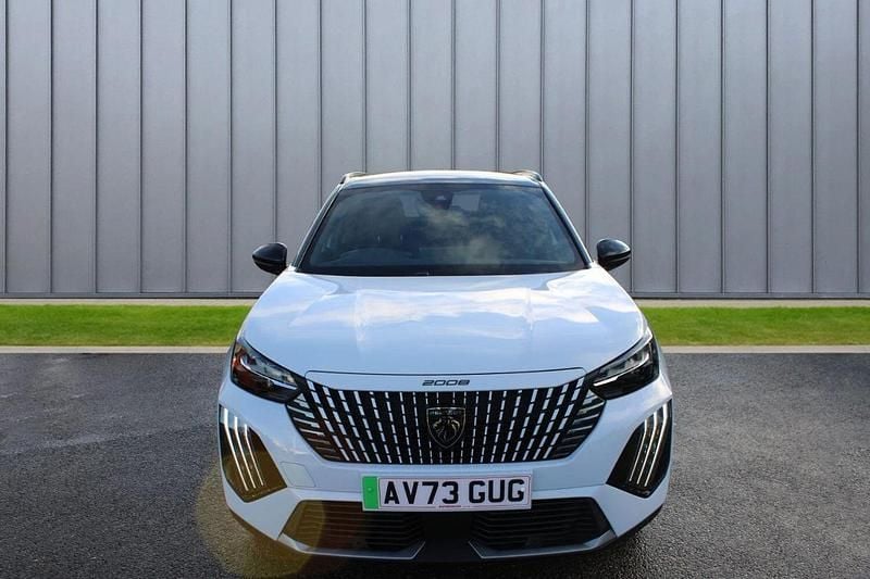 Used Peugeot e-2008 113 kW (154 HP) 2023 White SUV
