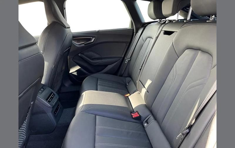 Used Audi A5 Advanced 200 HP (147 kW) 2024 Grey Estate