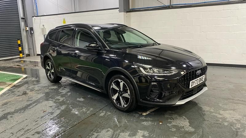 Black Used 2023 Ford Focus Active Estate | £14,998 (Fair price) - Image 1/4
