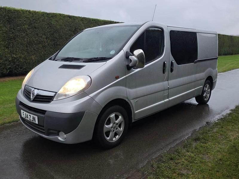 Used Vauxhall Vivaro Sportive 115 HP (84 kW) 2014 Silver MPV