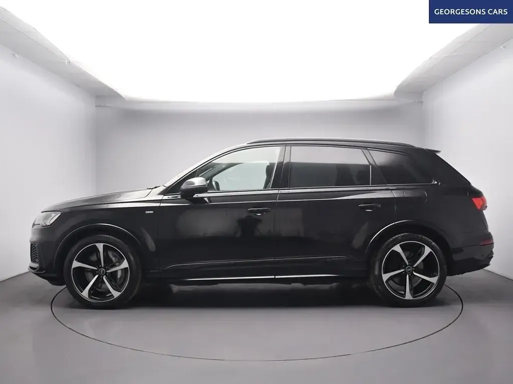 Używany Audi Q7 Black Edition 456 KM (335 kW) 2022 Czarny SUV