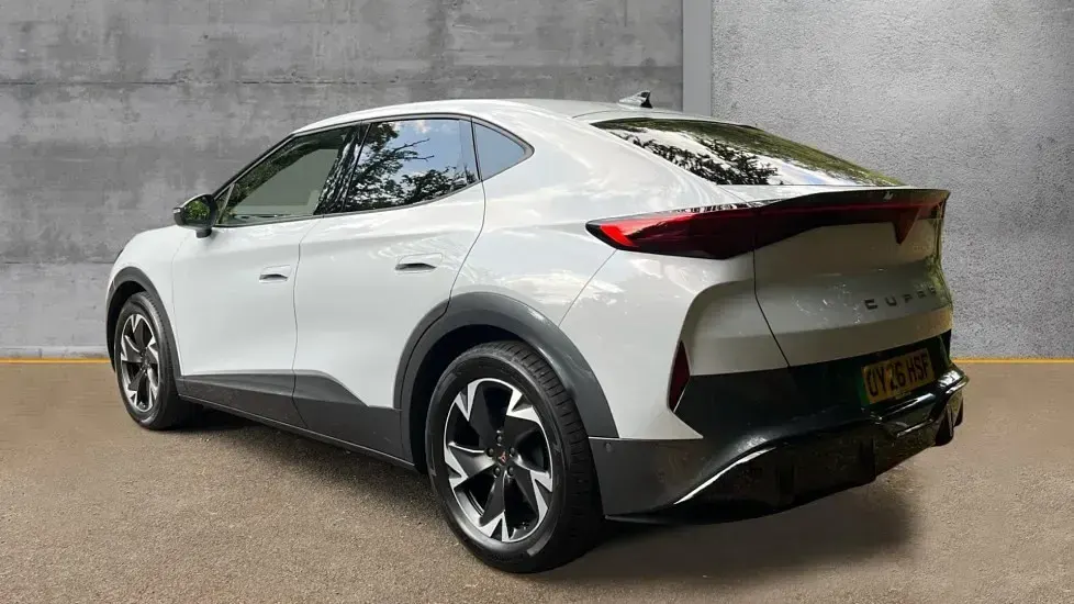 New Cupra Tavascan 210 kW (286 HP) 2026 Special metallic  white silver SUV