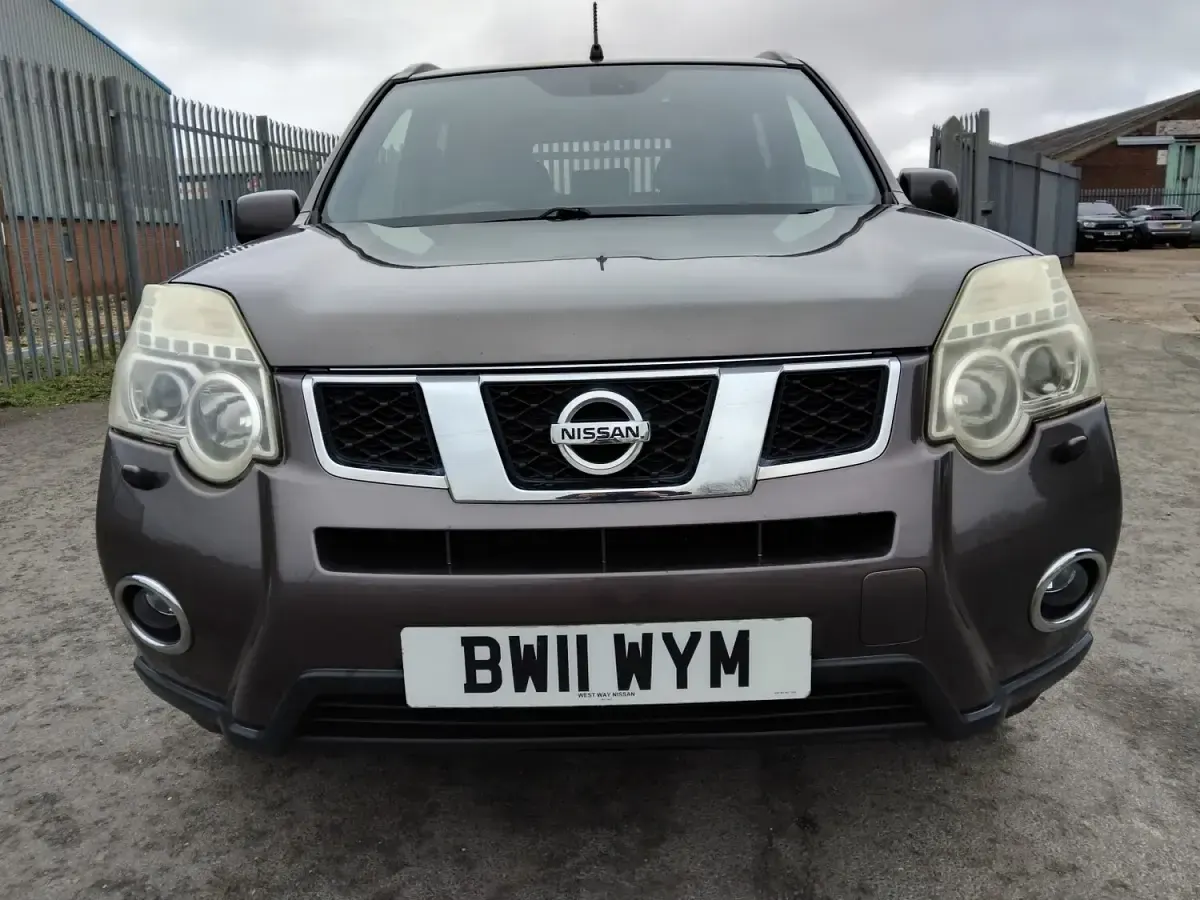 Used Nissan X-Trail Tekna 173 HP (127 kW) 2011 Beige SUV