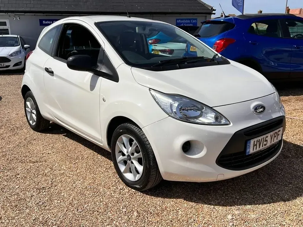 Używany Ford Ka Studio 69 KM (50 kW) 2015 Biały Hatchback