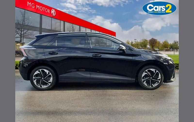 Used MG MG4 EV Trophy 150 kW (204 HP) 2023 Black Hatchback