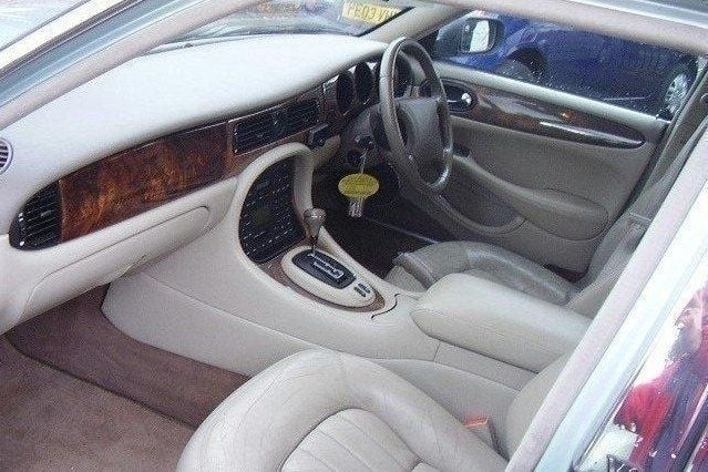 Used Jaguar XJ 290 HP (213 kW) 2000 Sedan
