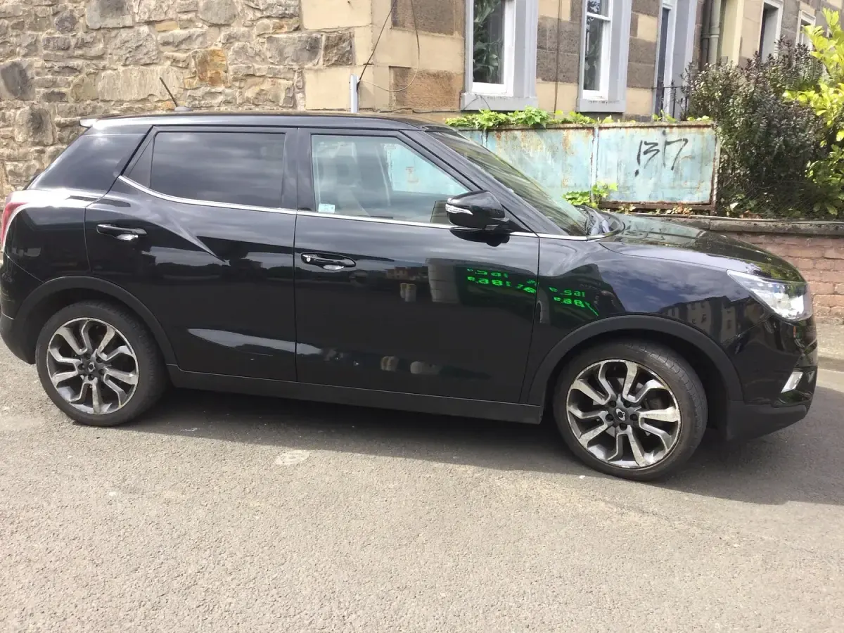 Used SsangYong Tivoli 128 HP (94 kW) 2015 Black SUV