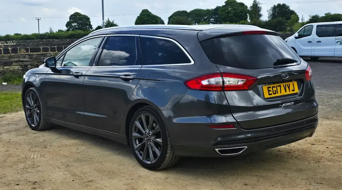 Used Ford Mondeo Vignale 180 HP (132 kW) 2017 Grey Estate