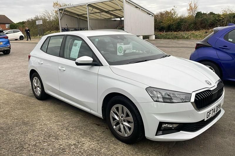 White Used 2024 Skoda Fabia Comfort Hatchback | £13,165 (Fair price) - Image 1/3