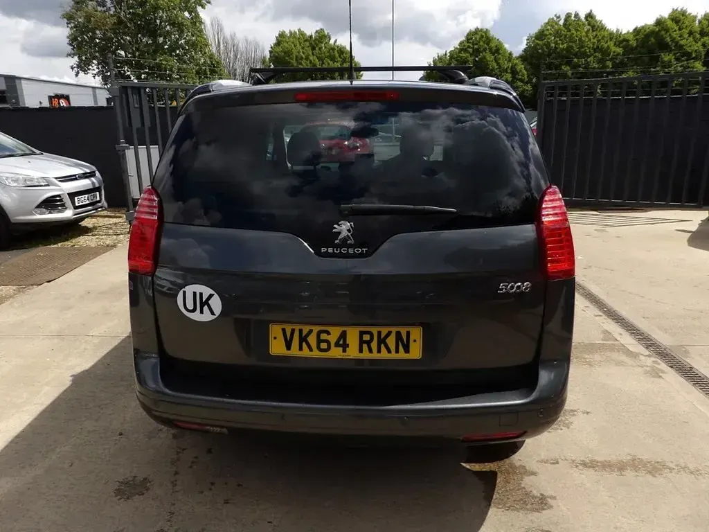 Used Peugeot 5008 Allure 115 HP (84 kW) 2014 Grey MPV