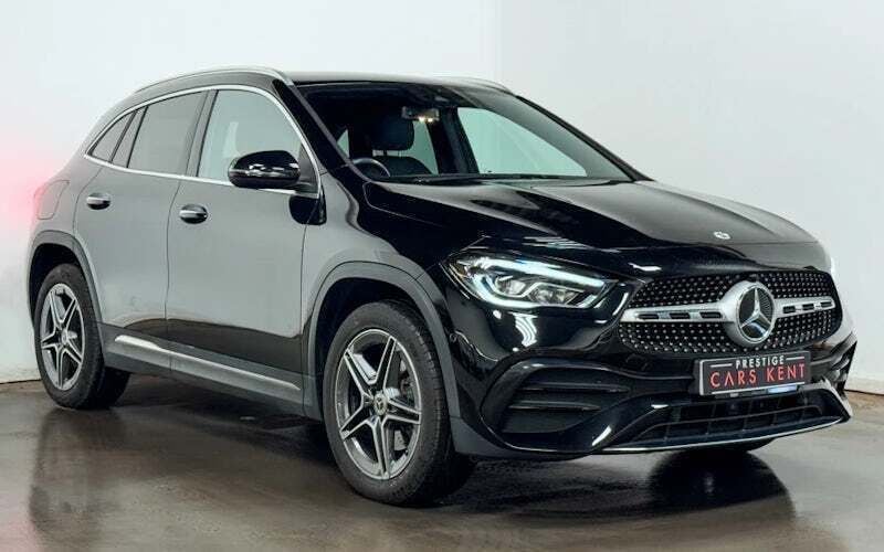 Black Used 2022 Mercedes GLA250 Premium SUV | £26,894 (Good price) - Image 1/4