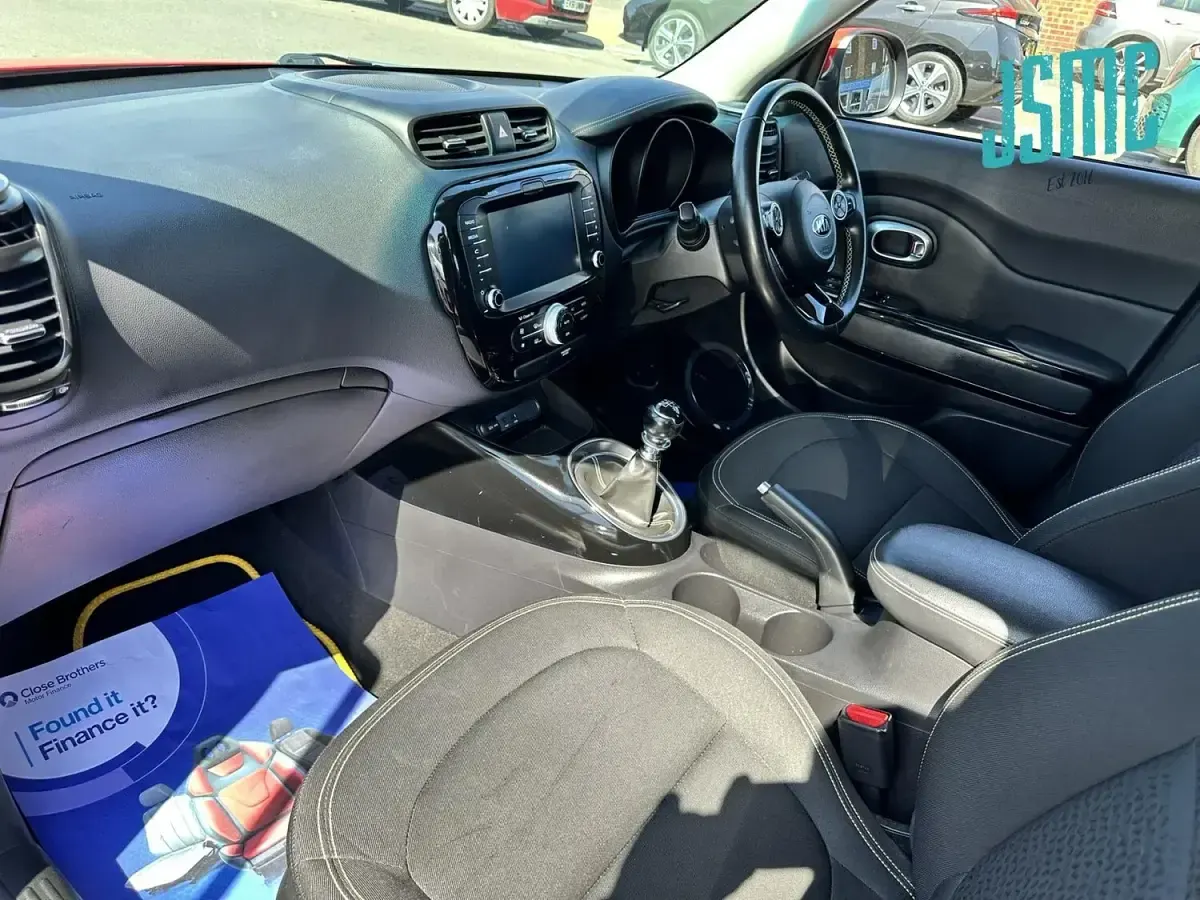Used Kia Soul Plus 128 HP (94 kW) 2014 Red SUV