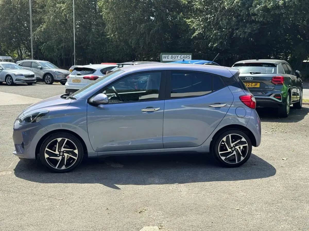 Used Hyundai i10 Premium 2024 Blue Hatchback