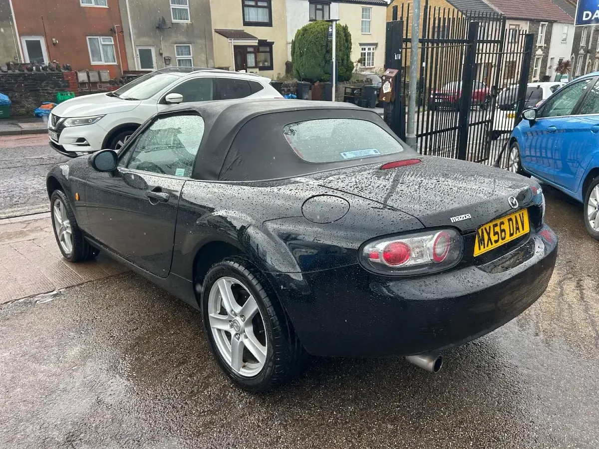 Used Mazda MX5 126 HP (92 kW) 2006 Black Cabriolet