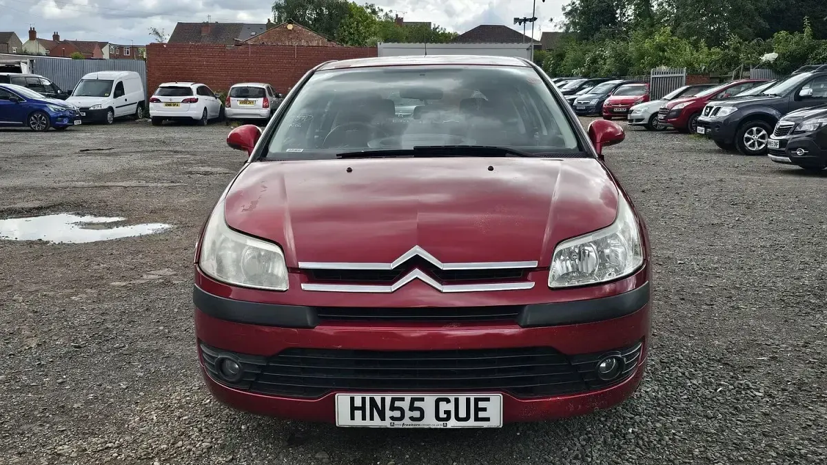 Used Citroën C4 109 HP (80 kW) 2005 Red Hatchback