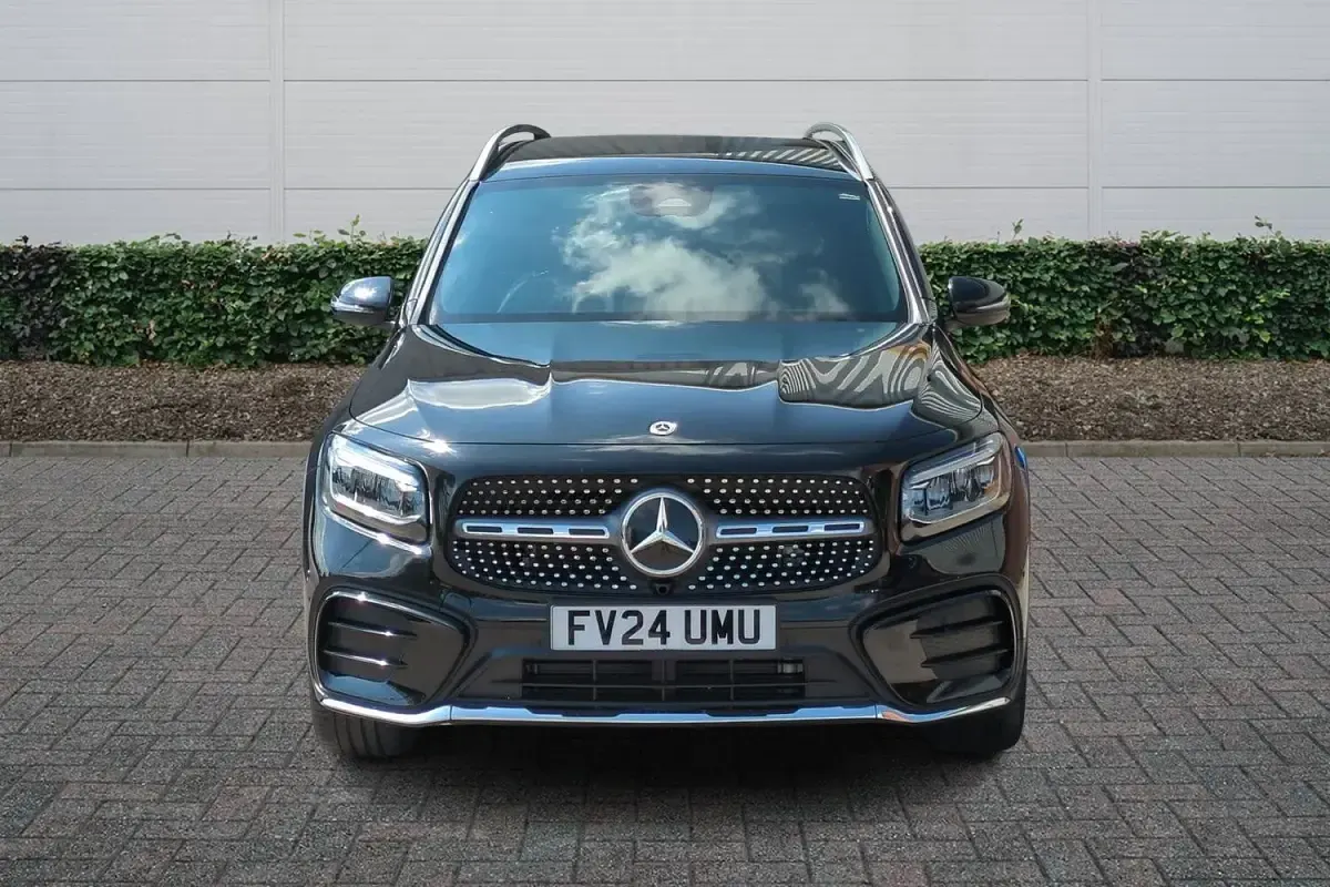 Used Mercedes GLB200 Executive 150 HP (110 kW) 2024 Black SUV