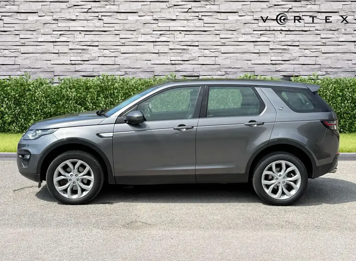Used Land Rover Discovery Sport HSE 180 HP (132 kW) 2018 Grey SUV