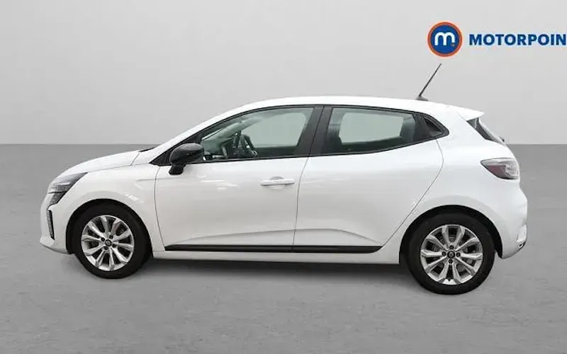 Used Renault Clio V Evolution 143 HP (105 kW) 2025 Hatchback