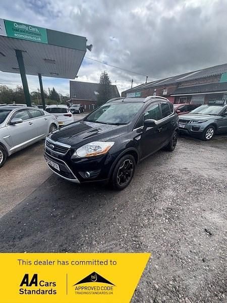 Begagnad Ford Kuga Zetec 140 HK (102 kW) 2011 Svart SUV