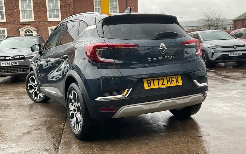 Used Renault Captur Techno 91 HP (66 kW) 2024 SUV