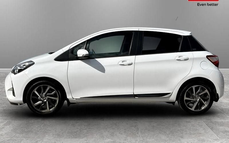 Begagnad Toyota Yaris 111 HK (81 kW) 2019 Halvkombi