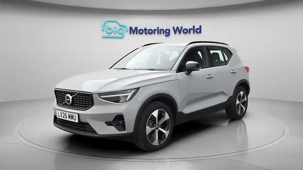 Used Volvo XC40 Plus 197 HP (144 kW) 2026 Grey SUV
