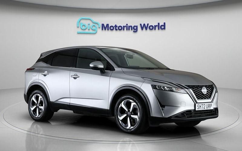 Used Nissan Qashqai N-Connecta 140 HP (102 kW) 2023 Silver SUV