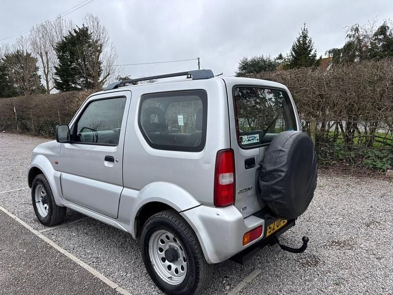 Używany Suzuki Jimny 80 KM (58 kW) 2002 Srebrny SUV