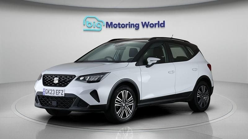 Used Seat Arona SE Technology 110 HP (80 kW) 2023 White SUV