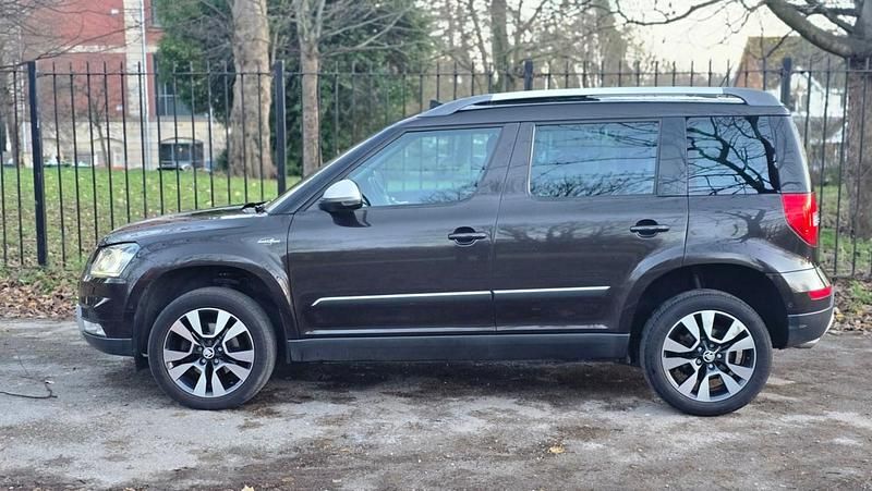 Used Skoda Yeti 150 HP (110 kW) 2016 Brown SUV