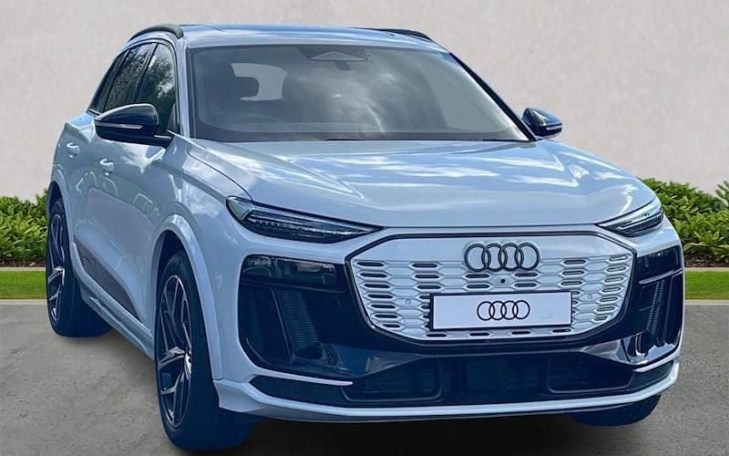 New 2025 Audi SQ6 e-tron SUV | £87,199 - Image 1/4