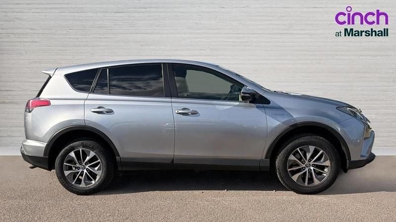 Used Toyota RAV4 Hybrid 197 HP (144 kW) 2018 Silver SUV