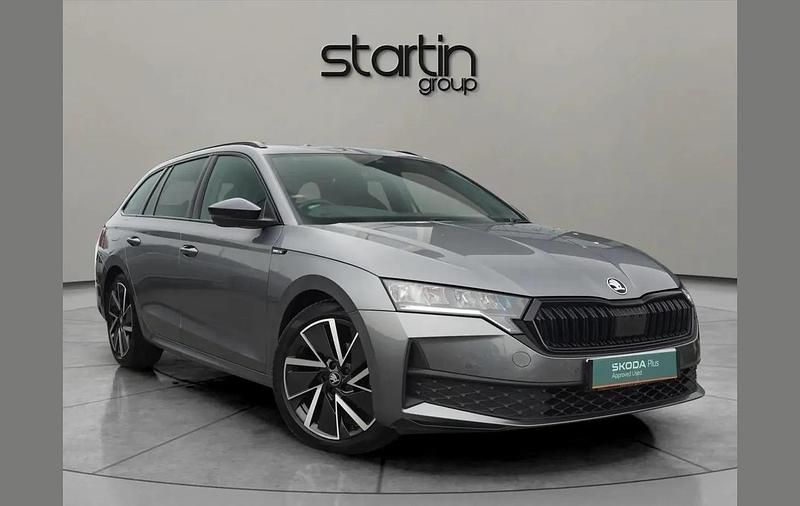 Used Skoda Octavia SportLine 147 HP (108 kW) 2025 Grey Estate