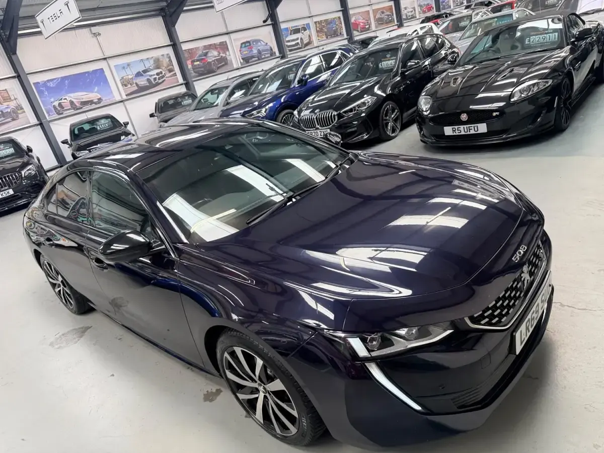 Gebraucht Peugeot 508 GT-line 130 PS (95 kW) 2019 Blau Kleinwagen