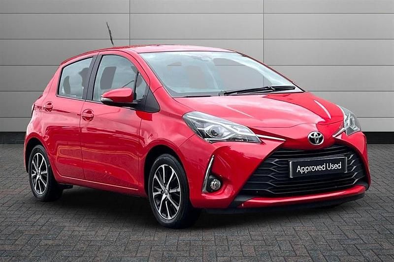 Red Used 2019 Toyota Yaris Hatchback | £9,495 (Fair price) - Image 1/4