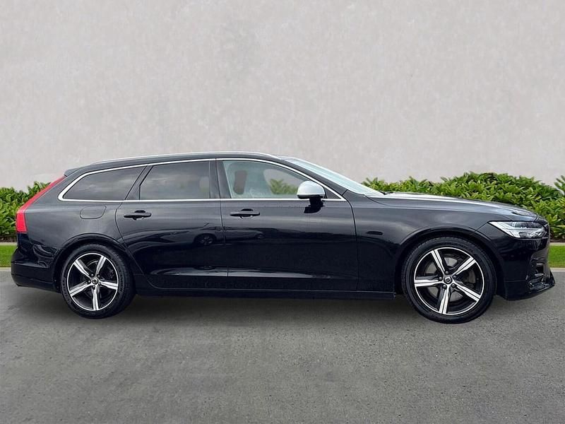 Used Volvo V90 R-Design Pro 235 HP (172 kW) 2018 Black Estate