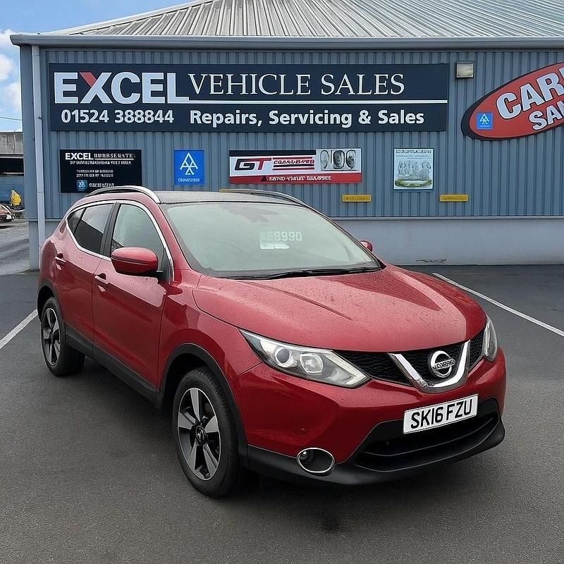 Used Nissan Qashqai N-TEC 110 HP (80 kW) 2016 Red SUV