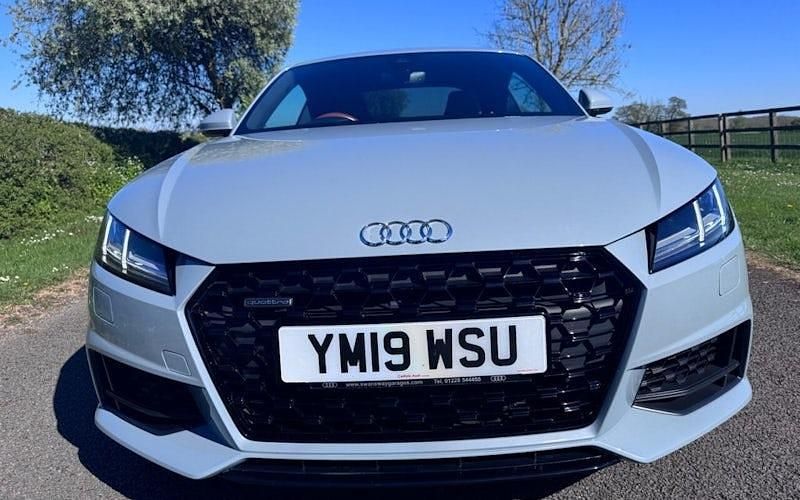 Używany Audi TT Comfort 245 KM (180 kW) 2019 Szary Coupe