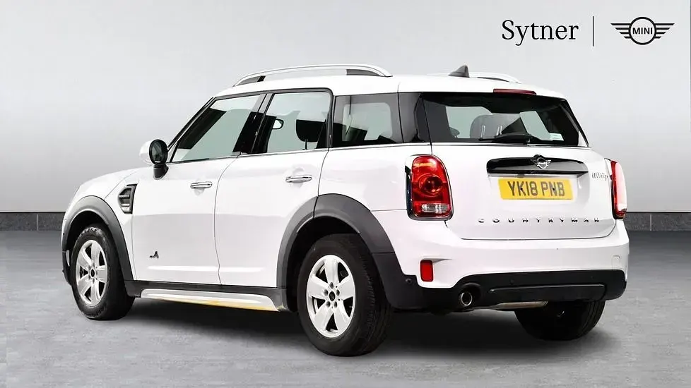 Used Mini Cooper D Countryman 148 HP (108 kW) 2018 White SUV