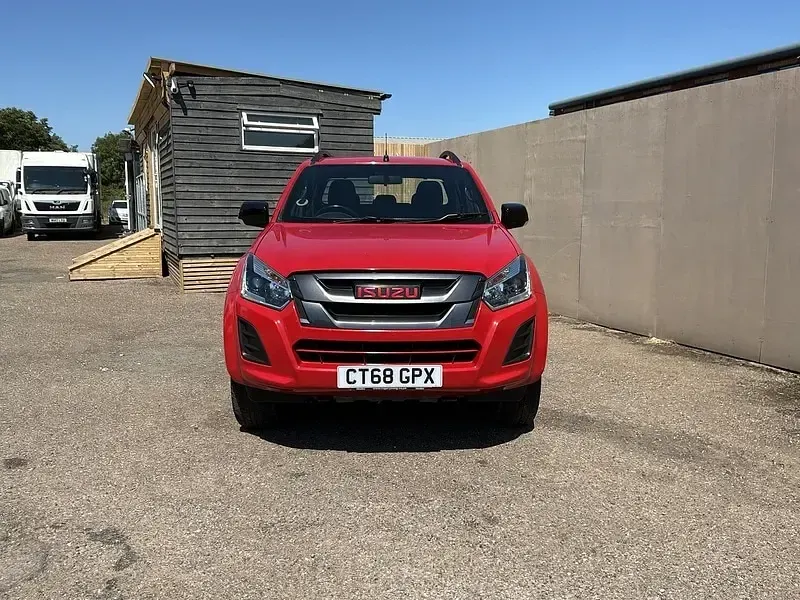 Used Isuzu D-Max 2019 Red Pickup