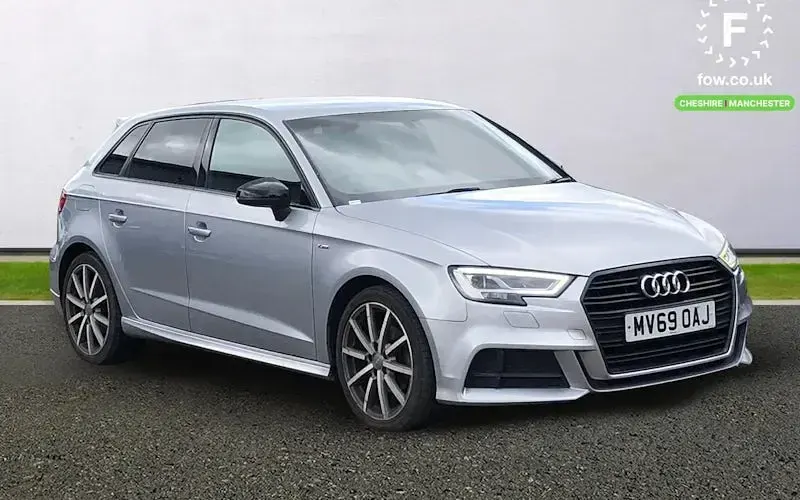 Begagnad Audi A3 Sportback Black Edition 116 HK (85 kW) 2019 Halvkombi