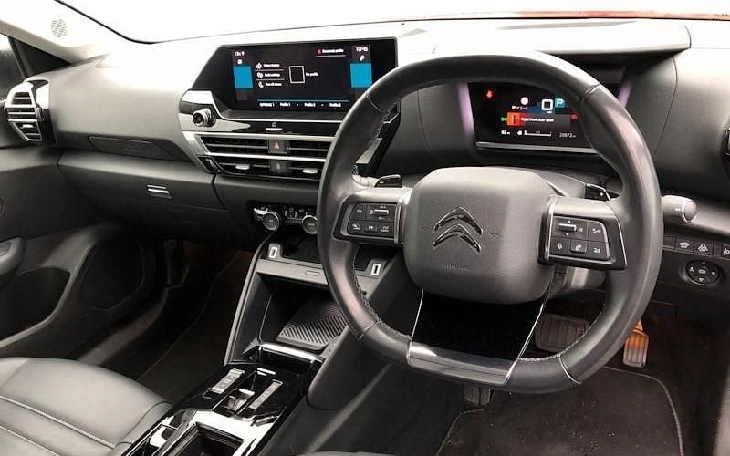 Usado Citroën C4 PureTech 131 HP (96 kW) 2023 SUV