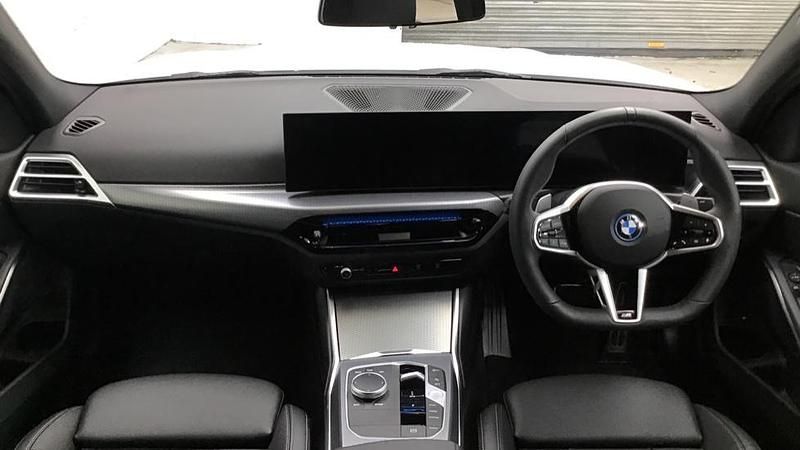 Used BMW 330e M Sport 288 HP (211 kW) 2025 White