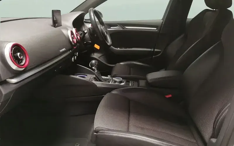 Używany Audi A3 S-Line 184 KM (135 kW) 2018 Sedan/Limuzyna