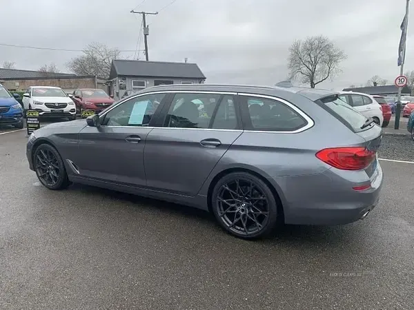Used BMW 520 Comfort Edition 187 HP (137 kW) 2020 Blue Estate